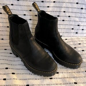 PLATFORM CHELSEA BOOTS